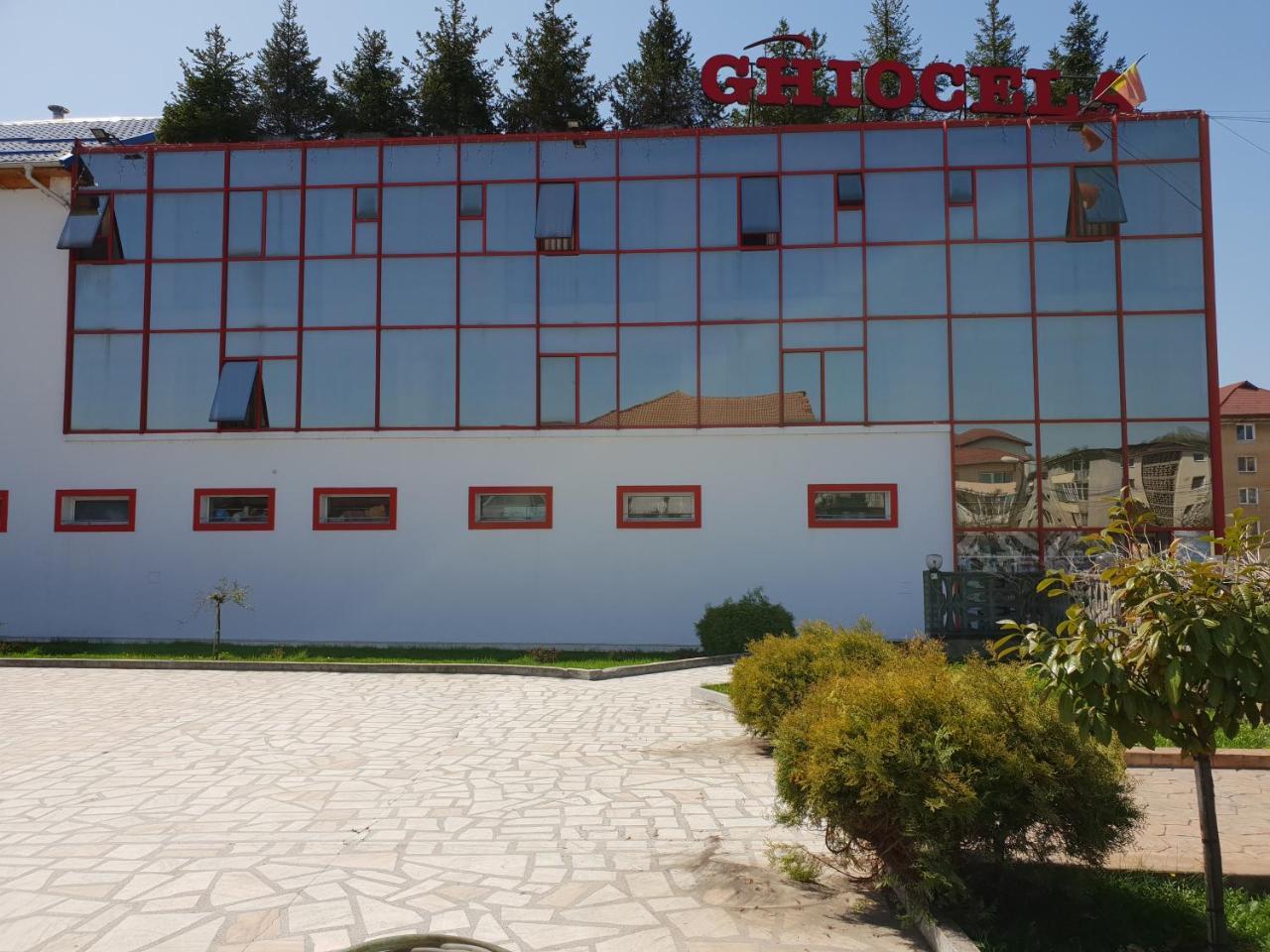 Pensiunea Ghiocela Motru Bagian luar foto