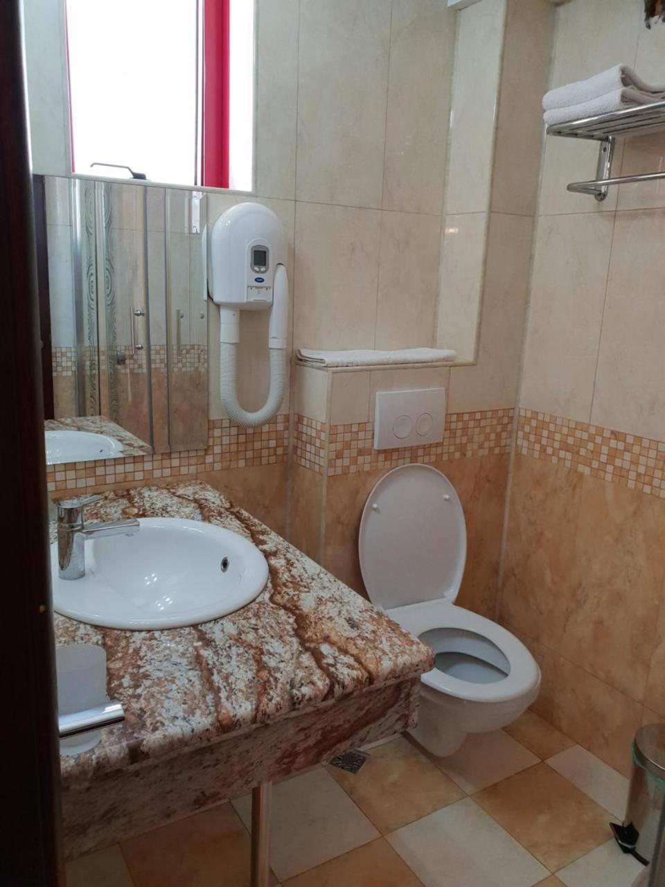 Pensiunea Ghiocela Motru Bagian luar foto